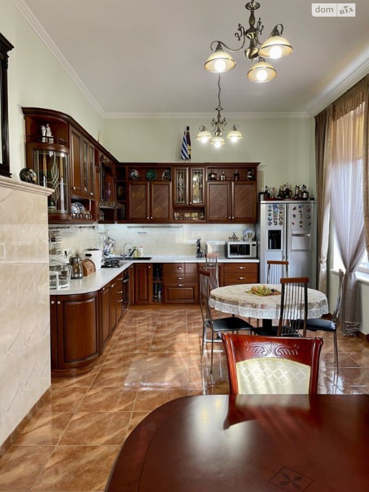 трехэтажный дом веранда, 277 кв. м, ракушечник (ракушняк). Продажа в Одессе район Золотая Горка фото 1
