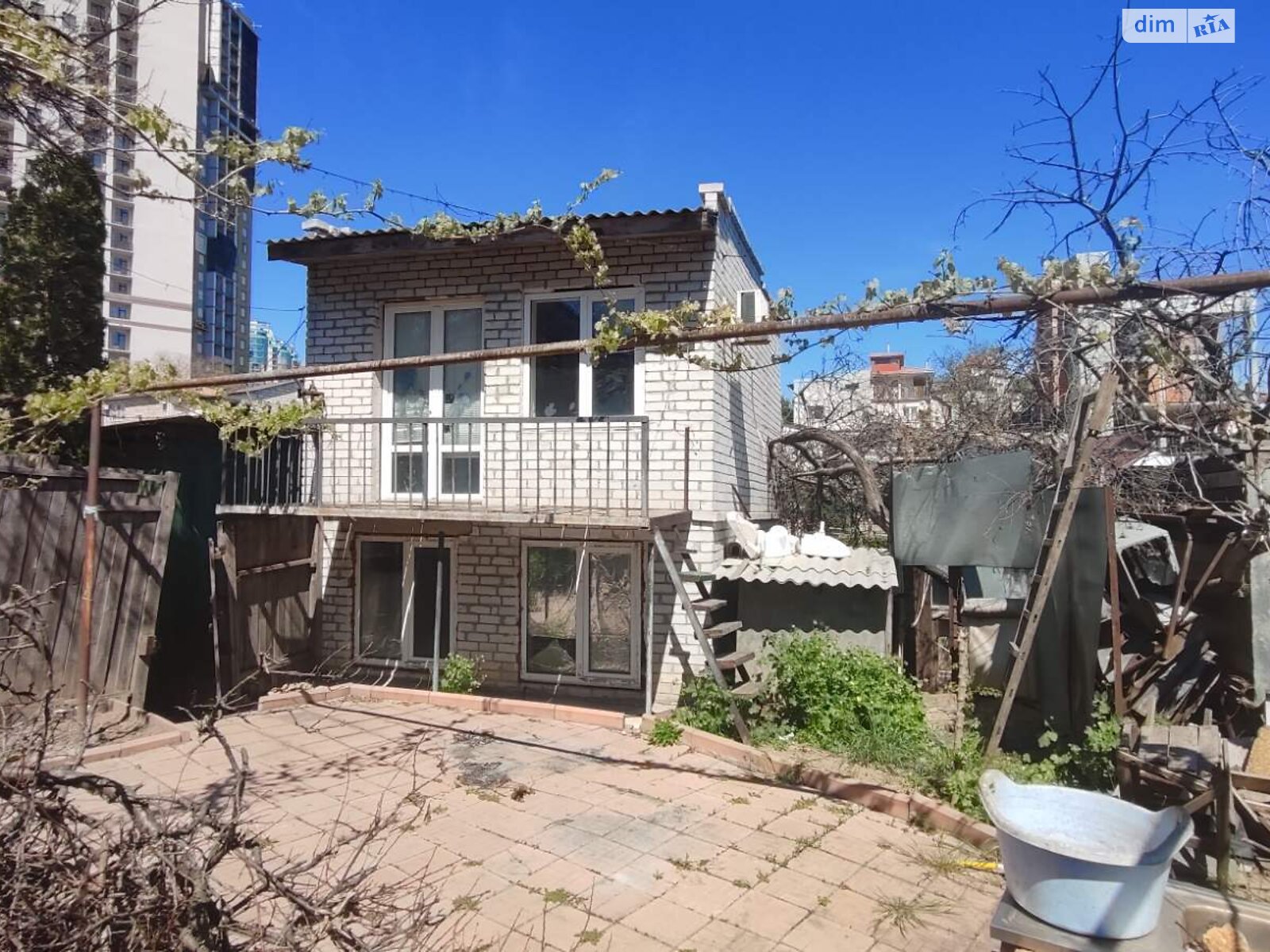 триповерховий будинок з гаражем, 60 кв. м, цегла силікатна. Продаж в Одесі, район Золотий Берег фото 1 триповерховий будинок з гаражем, 60 кв. м, цегла силікатна. Продаж в Одесі, район Золотий Берег фото 1