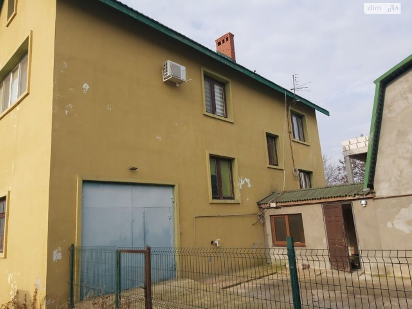 триповерховий будинок, 270 кв. м, пеноблок. Продаж у Одесі фото 1 триповерховий будинок, 270 кв. м, пеноблок. Продаж у Одесі фото 1
