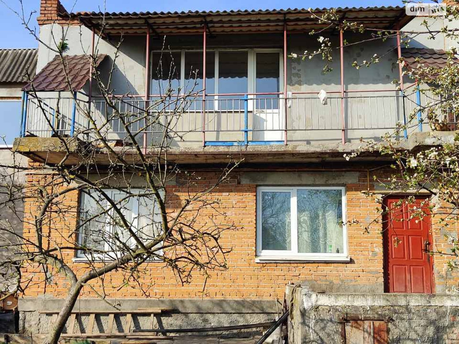 двухэтажный дом с отоплением, 163 кв. м, кирпич. Продажа в Олешине фото 1