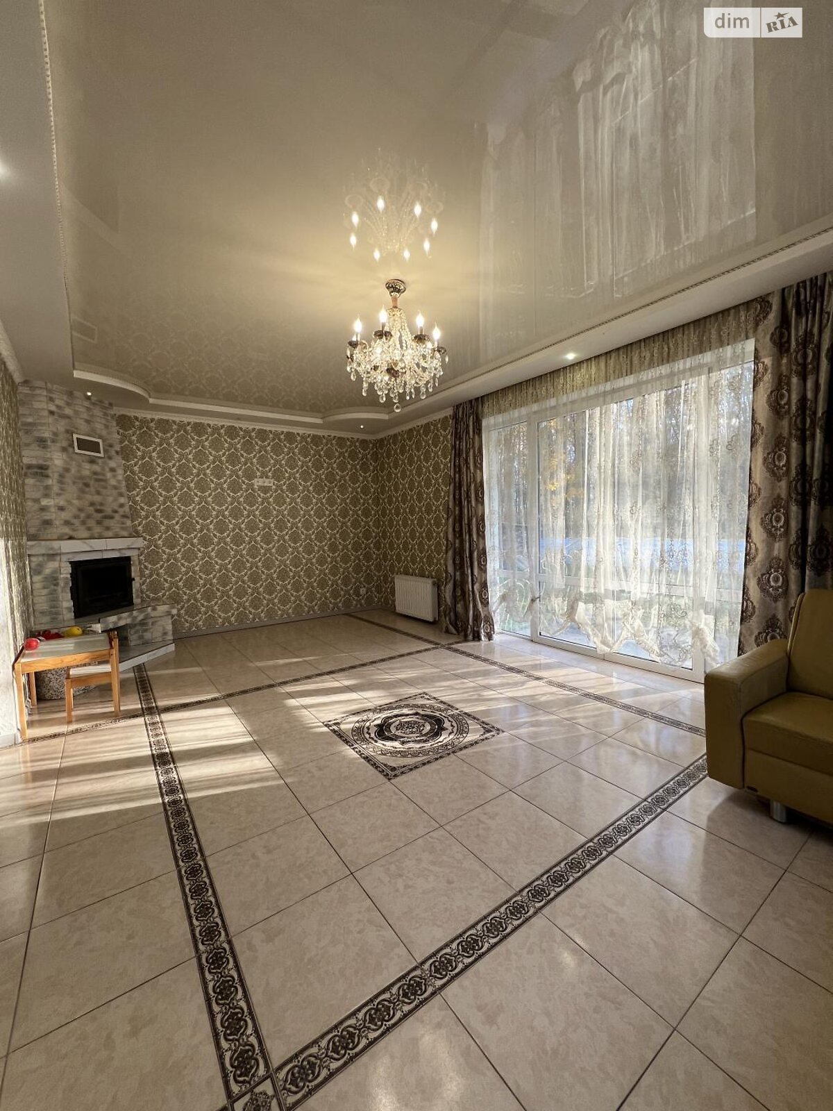 двухэтажный дом беседка, 215.3 кв. м, кирпич. Продажа в Олешине фото 1 двухэтажный дом беседка, 215.3 кв. м, кирпич. Продажа в Олешине фото 1