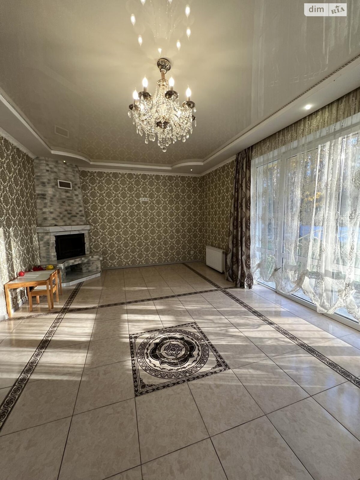двухэтажный дом беседка, 215.3 кв. м, кирпич. Продажа в Олешине фото 1 двухэтажный дом беседка, 215.3 кв. м, кирпич. Продажа в Олешине фото 1