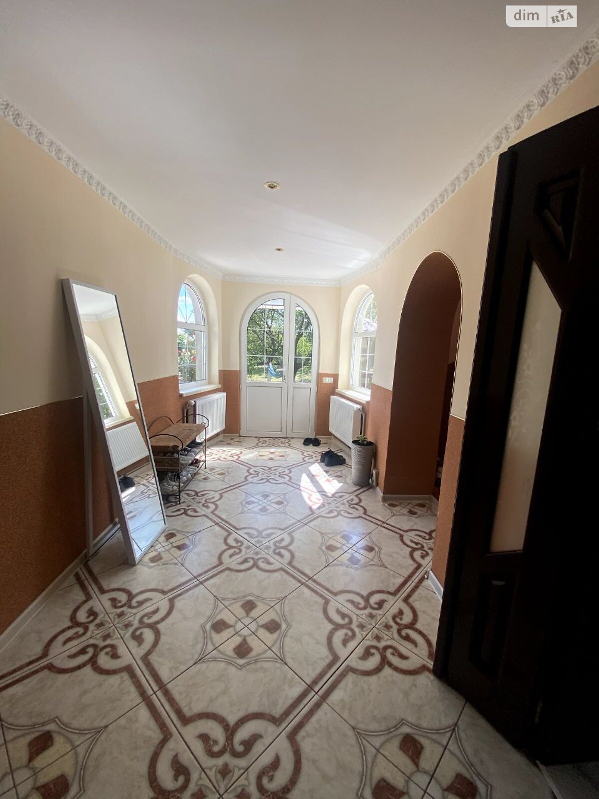 двоповерховий будинок бесідка, 255.3 кв. м, цегла. Продаж у Ольшаниці фото 1 двоповерховий будинок бесідка, 255.3 кв. м, цегла. Продаж у Ольшаниці фото 1