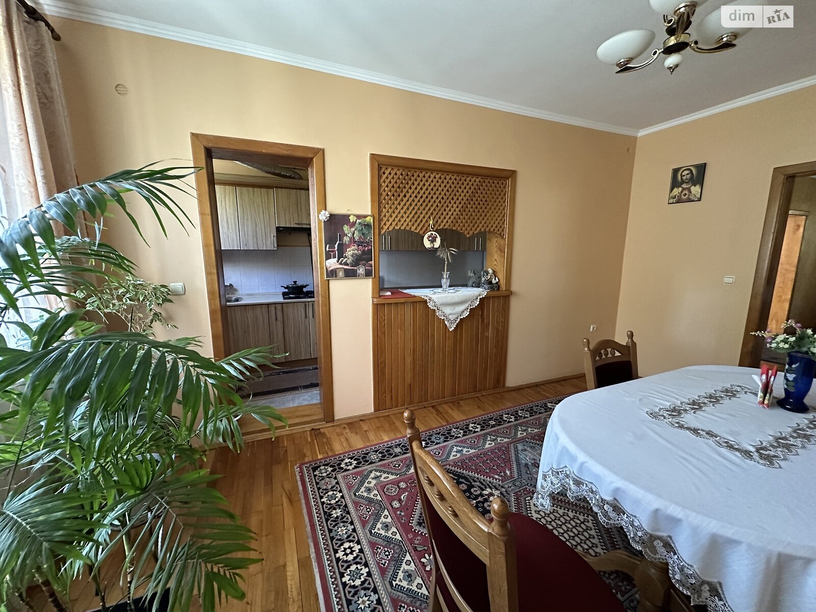 двоповерховий будинок з верандою, 565.6 кв. м, цегла. Продаж у Оноківцях фото 1 двоповерховий будинок з верандою, 565.6 кв. м, цегла. Продаж у Оноківцях фото 1