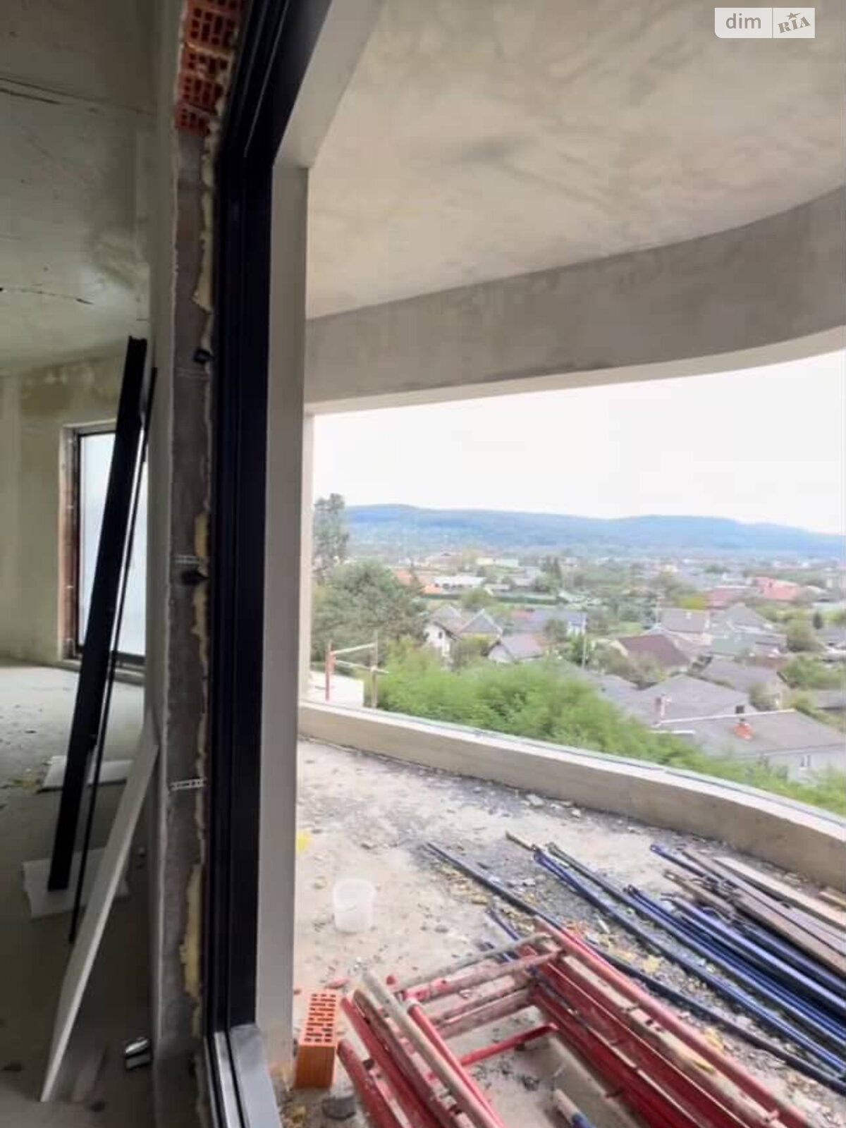 триповерховий будинок з балконом, 233 кв. м, цегла. Продаж у Оноківцях фото 1 триповерховий будинок з балконом, 233 кв. м, цегла. Продаж у Оноківцях фото 1