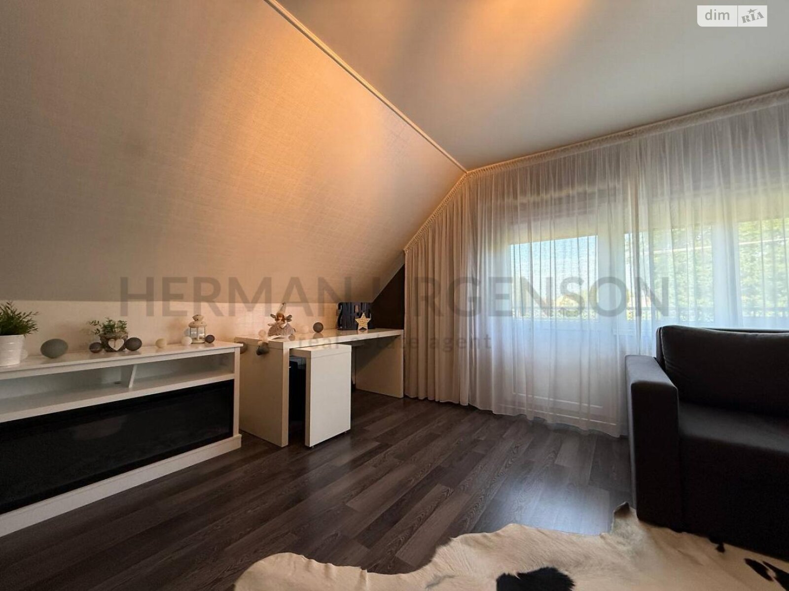 двухэтажный дом с балконом, 170 кв. м, кирпич. Продажа в Оноковцы фото 1 двухэтажный дом с балконом, 170 кв. м, кирпич. Продажа в Оноковцы фото 1