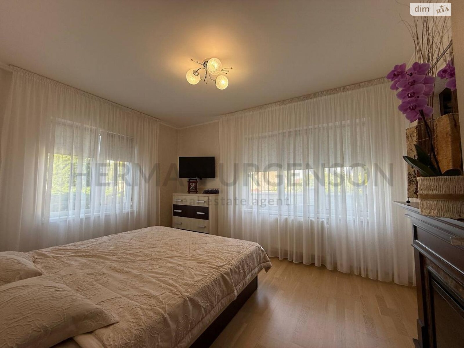 двухэтажный дом с балконом, 170 кв. м, кирпич. Продажа в Оноковцы фото 1 двухэтажный дом с балконом, 170 кв. м, кирпич. Продажа в Оноковцы фото 1