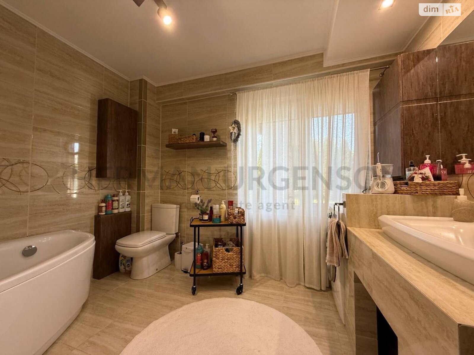 двухэтажный дом с балконом, 170 кв. м, кирпич. Продажа в Оноковцы фото 1 двухэтажный дом с балконом, 170 кв. м, кирпич. Продажа в Оноковцы фото 1