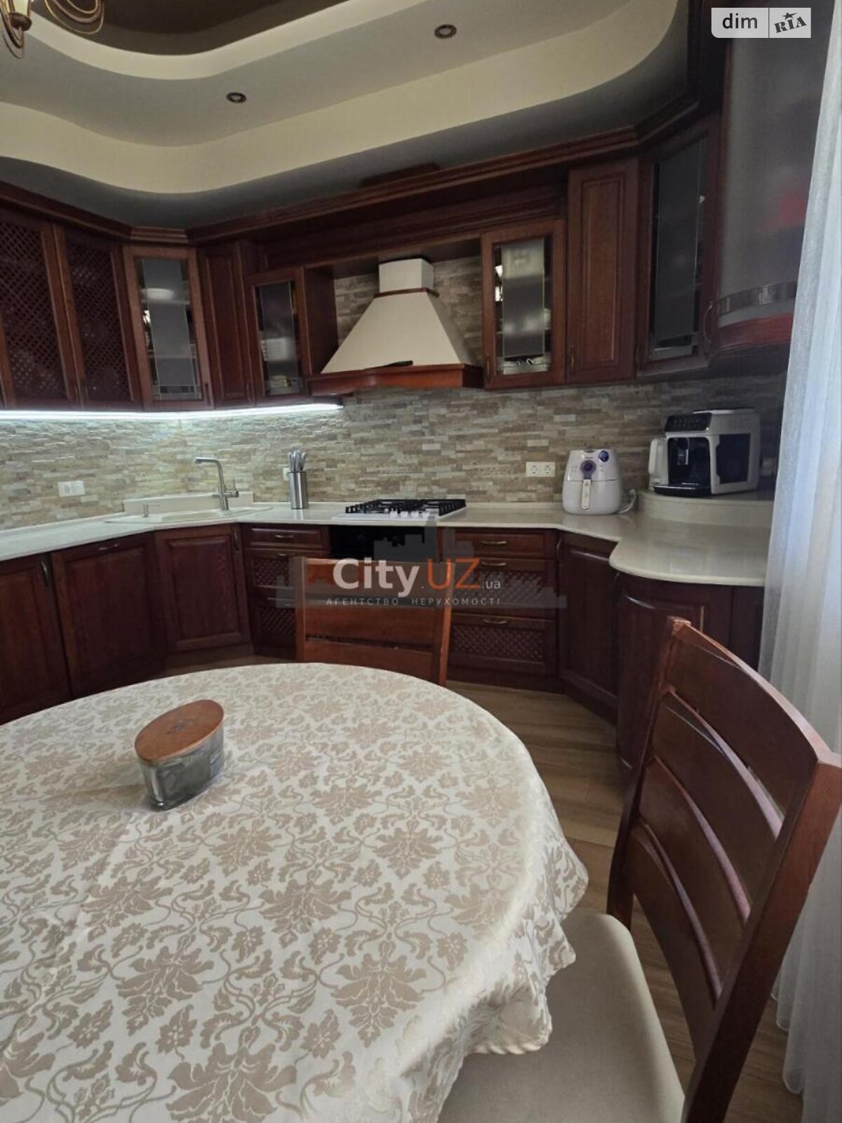 двухэтажный дом, 229 кв. м, кирпич. Продажа в Оноковцы фото 1 двухэтажный дом, 229 кв. м, кирпич. Продажа в Оноковцы фото 1