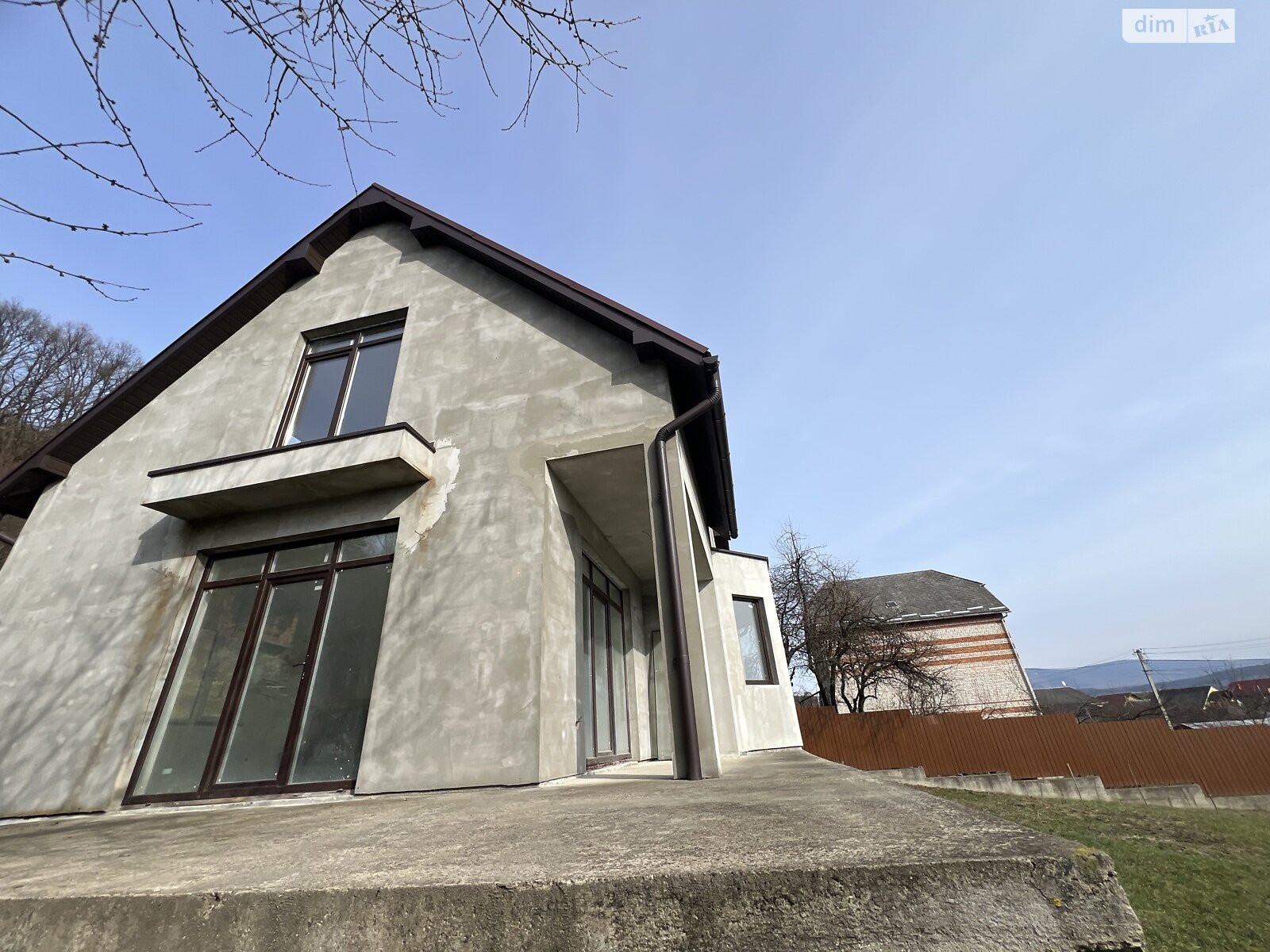 двухэтажный дом с верандой, 220 кв. м, кирпич. Продажа в Оноковцы фото 1