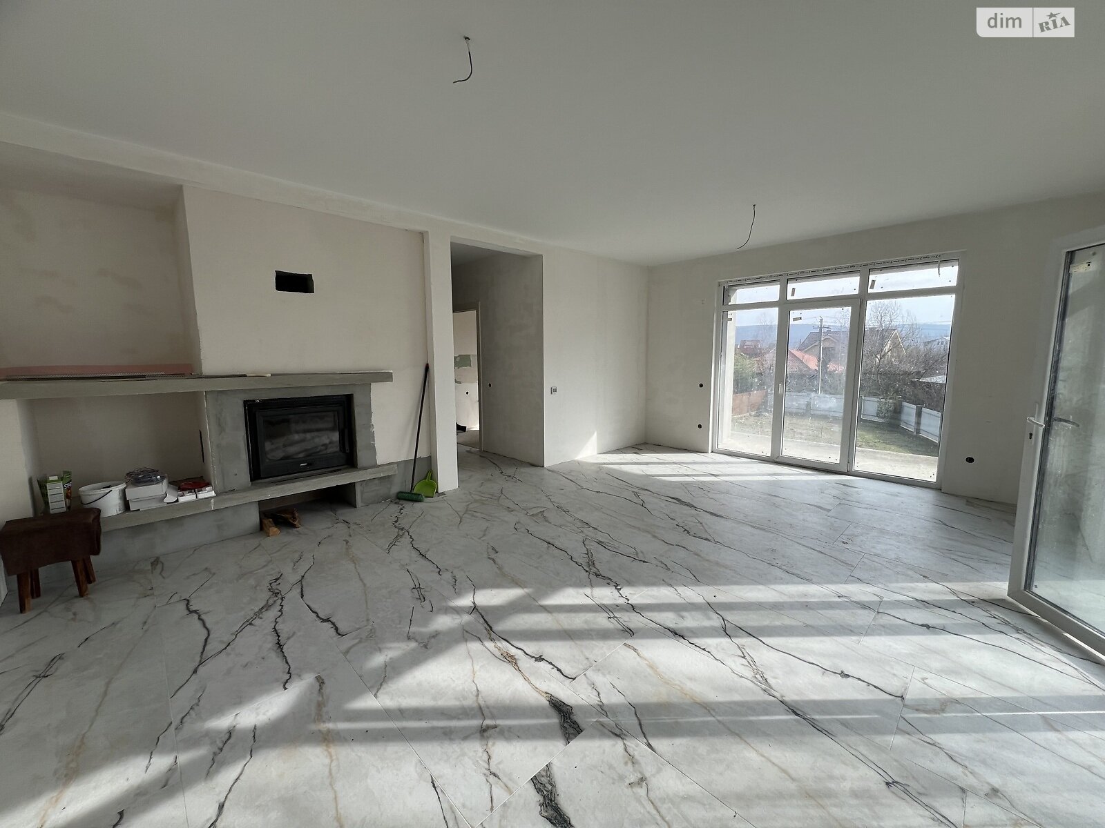 двухэтажный дом с верандой, 220 кв. м, кирпич. Продажа в Оноковцы фото 1