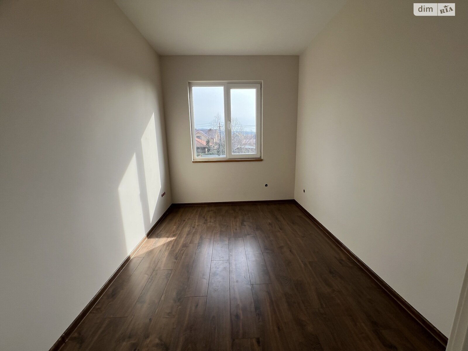 двухэтажный дом с верандой, 220 кв. м, кирпич. Продажа в Оноковцы фото 1