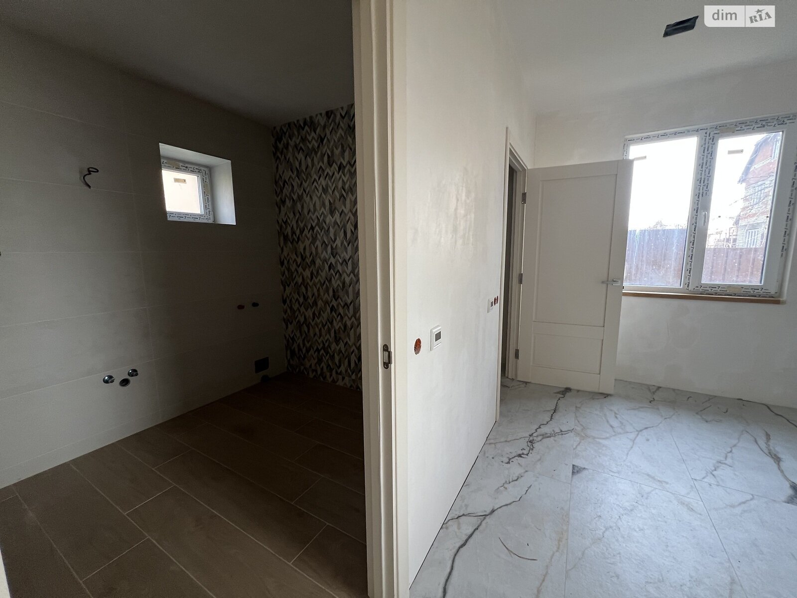 двухэтажный дом с верандой, 220 кв. м, кирпич. Продажа в Оноковцы фото 1