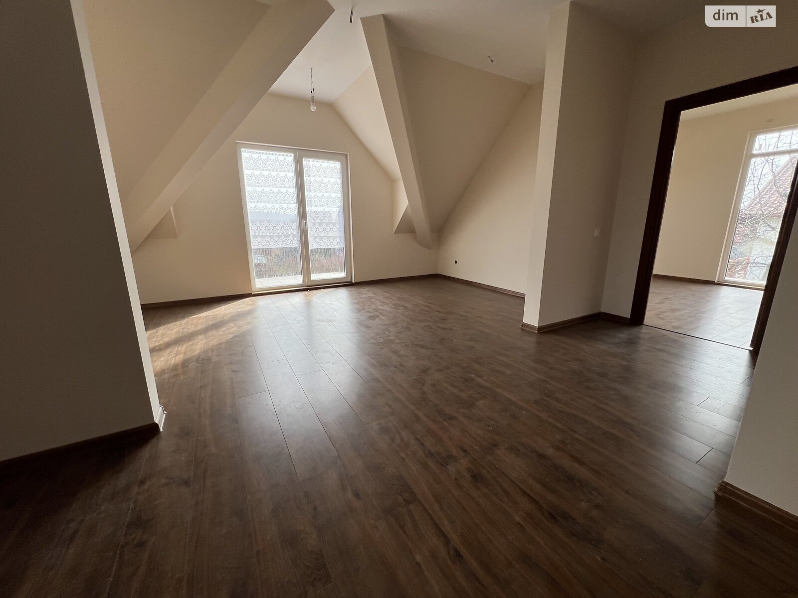 двухэтажный дом с верандой, 220 кв. м, кирпич. Продажа в Оноковцы фото 1