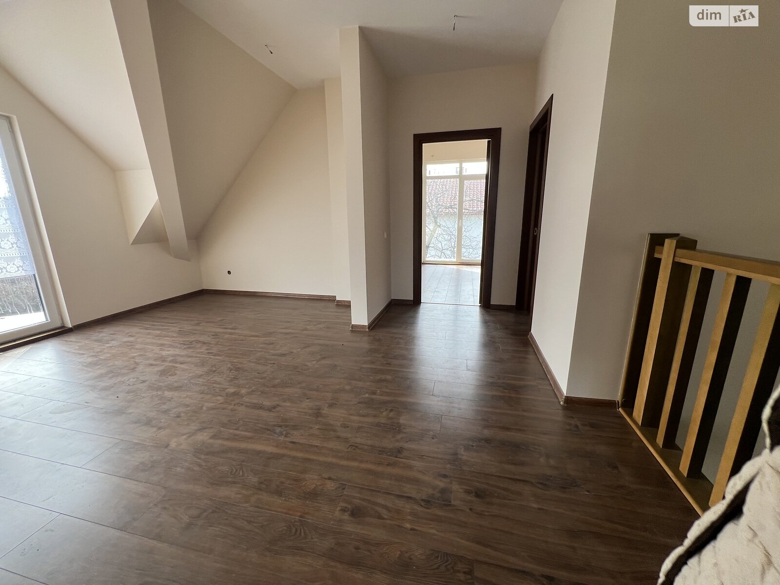 двухэтажный дом с верандой, 220 кв. м, кирпич. Продажа в Оноковцы фото 1