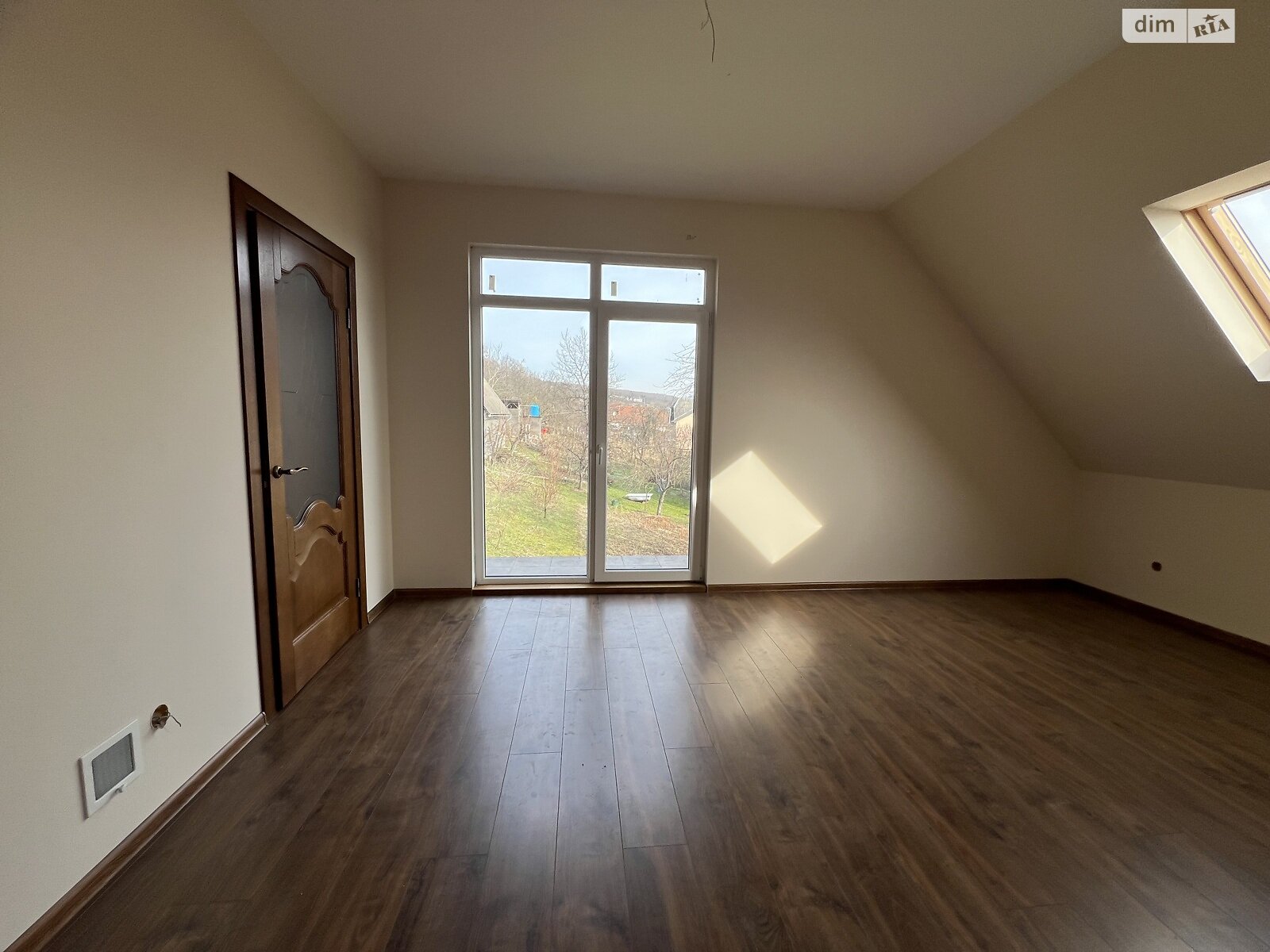 двухэтажный дом с верандой, 220 кв. м, кирпич. Продажа в Оноковцы фото 1