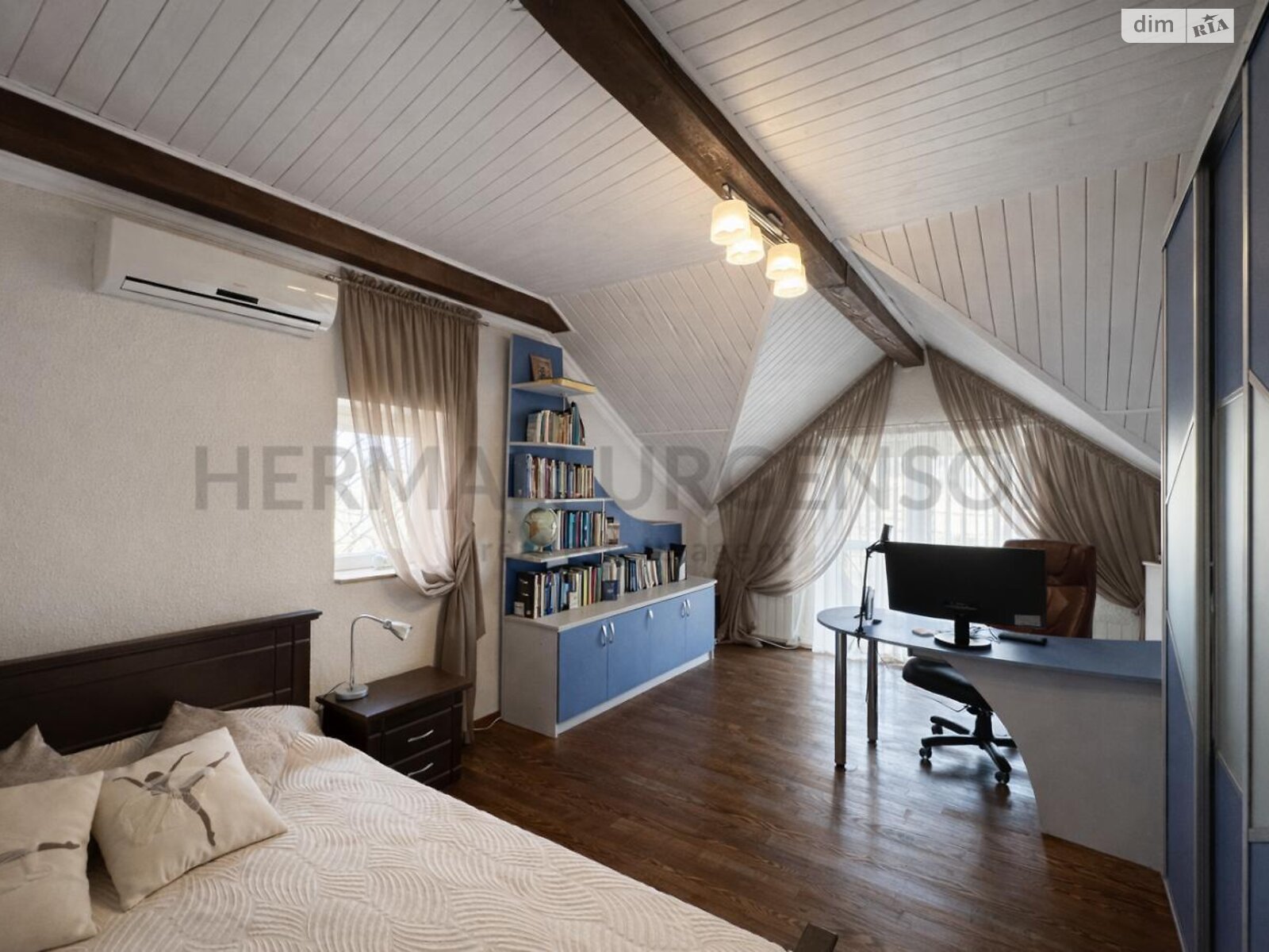 двухэтажный дом с балконом, 191.1 кв. м, кирпич. Продажа в Оноковцы фото 1