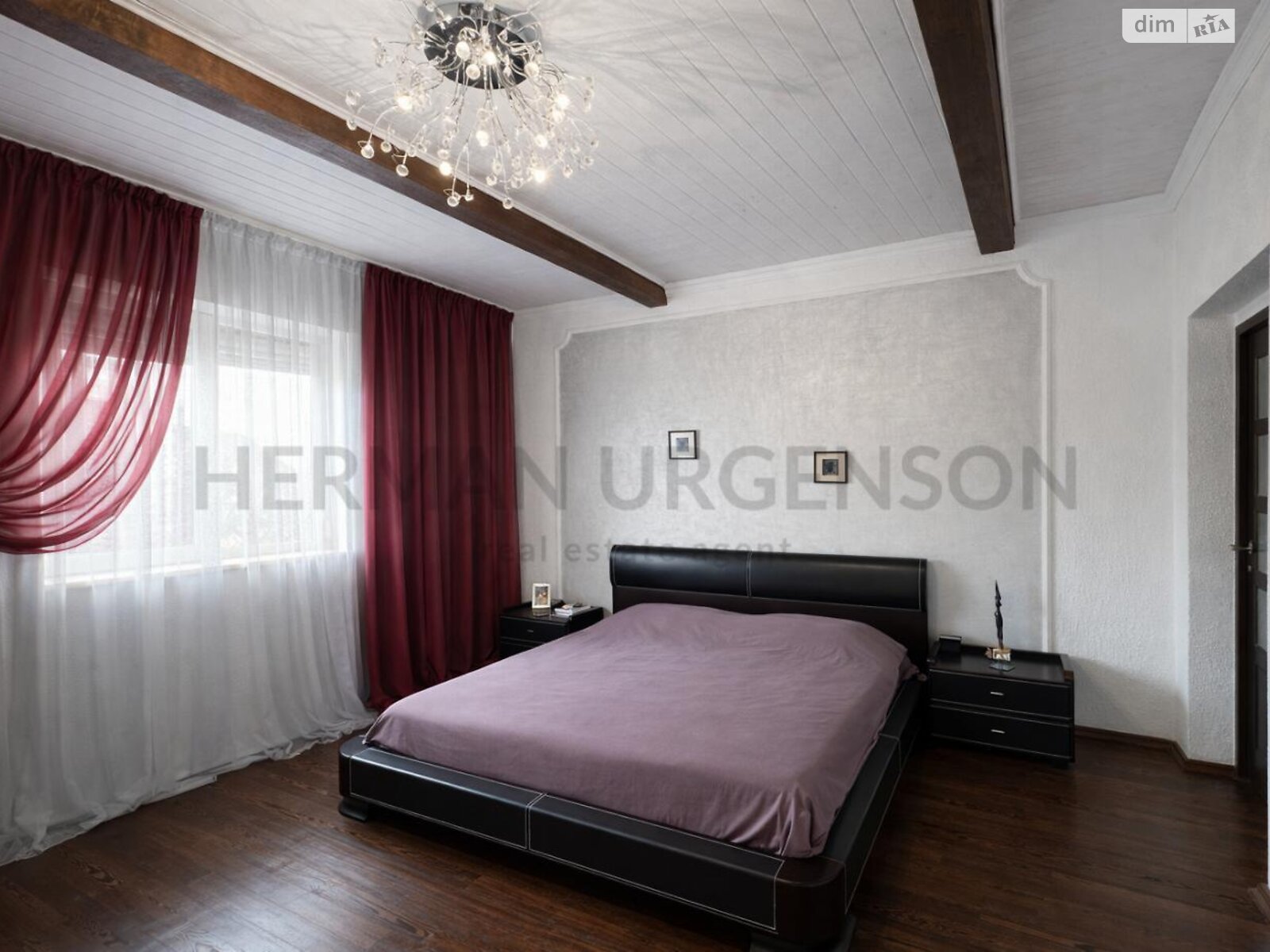 двухэтажный дом с балконом, 191.1 кв. м, кирпич. Продажа в Оноковцы фото 1