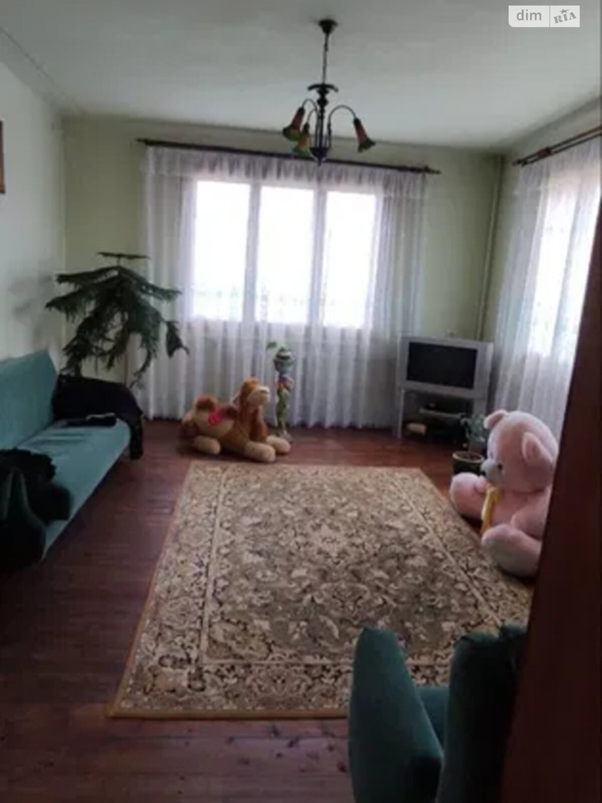 трехэтажный дом с гаражом, 326 кв. м, кирпич. Продажа в Опорах фото 1