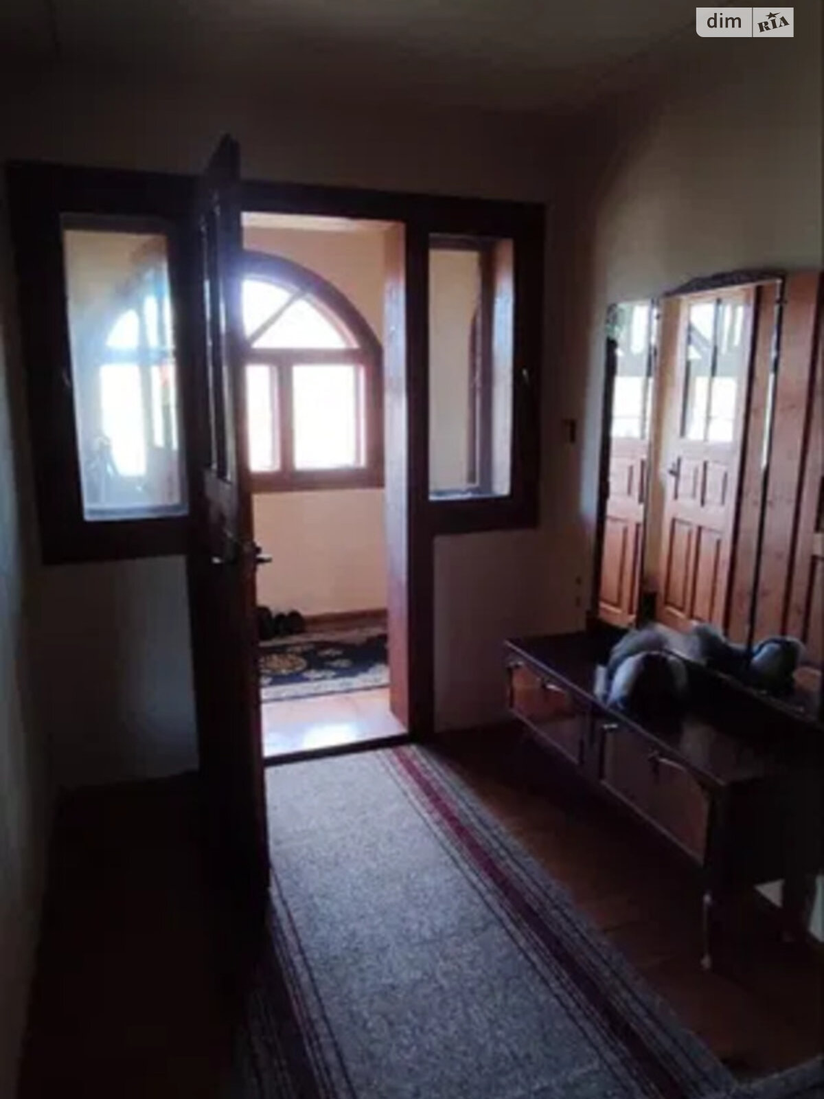 трехэтажный дом с гаражом, 326 кв. м, кирпич. Продажа в Опорах фото 1