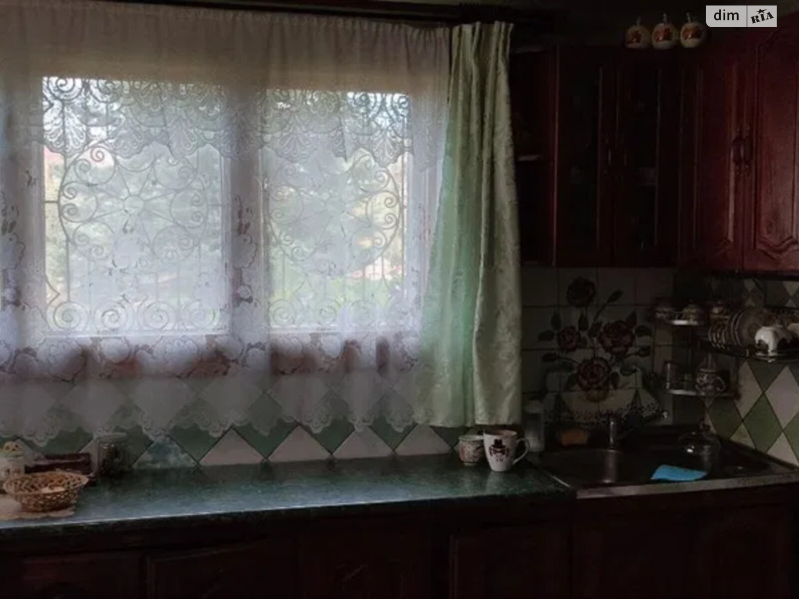 трехэтажный дом с гаражом, 326 кв. м, кирпич. Продажа в Опорах фото 1