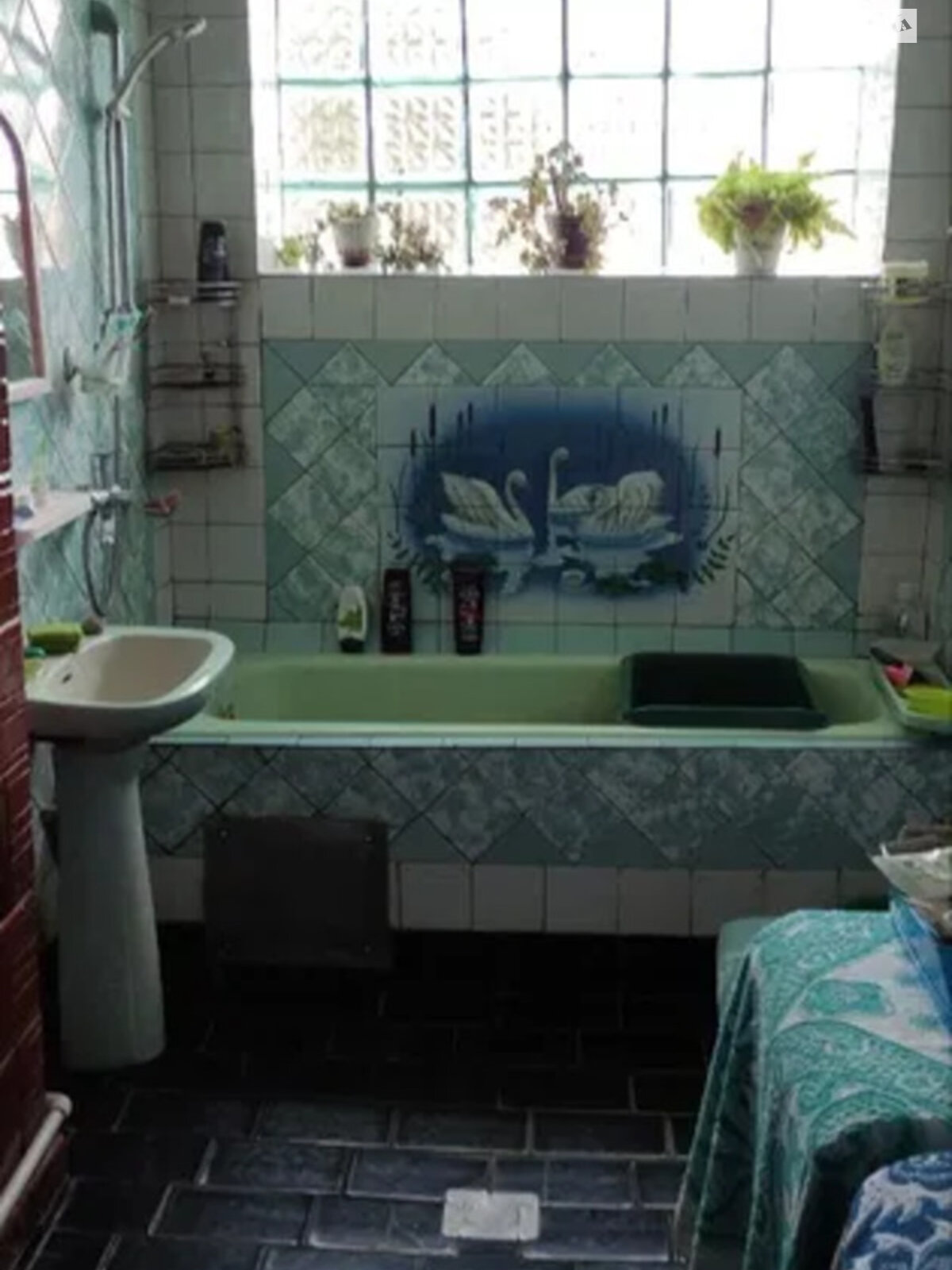 трехэтажный дом с гаражом, 326 кв. м, кирпич. Продажа в Опорах фото 1