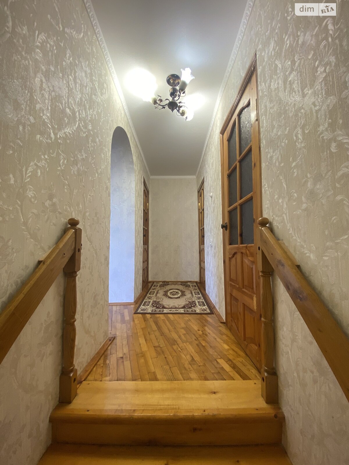 двоповерховий будинок з верандою, 400 кв. м, цегла. Продаж у Оратові фото 1 двоповерховий будинок з верандою, 400 кв. м, цегла. Продаж у Оратові фото 1