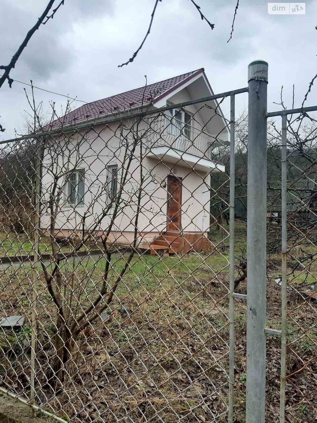 двухэтажный дом с балконом, 50 кв. м, кирпич. Продажа в Ореховице фото 1