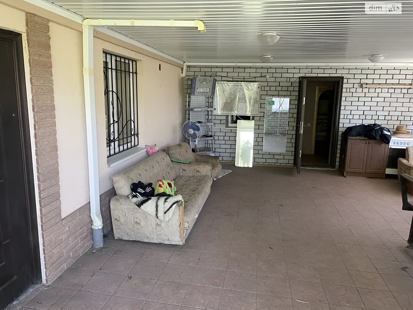 триповерховий будинок з верандою, 238.1 кв. м, цегла. Продаж у Орільському фото 1 триповерховий будинок з верандою, 238.1 кв. м, цегла. Продаж у Орільському фото 1