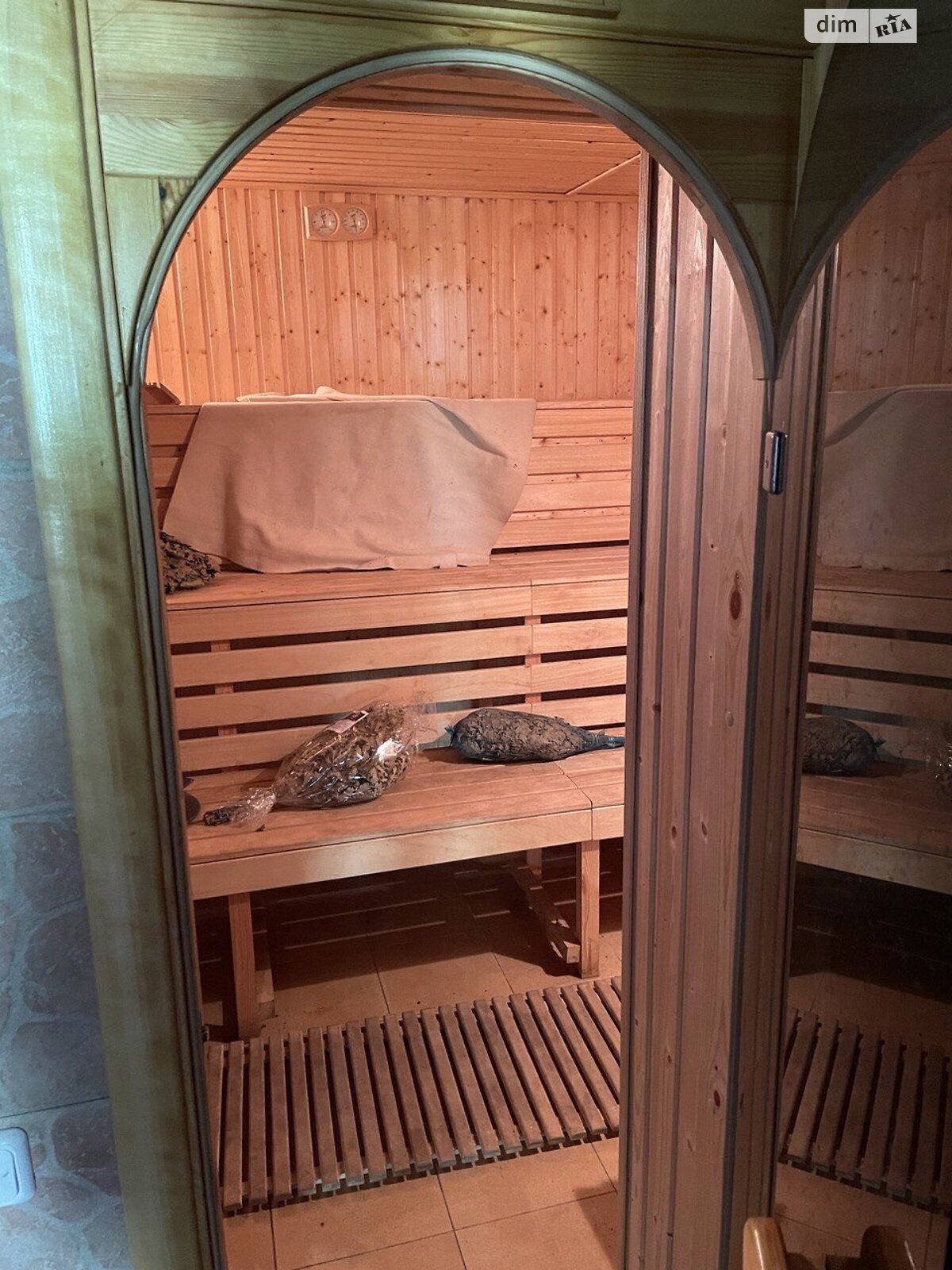 триповерховий будинок з опаленням, 238 кв. м, цегла. Продаж у Орільському фото 1 триповерховий будинок з опаленням, 238 кв. м, цегла. Продаж у Орільському фото 1