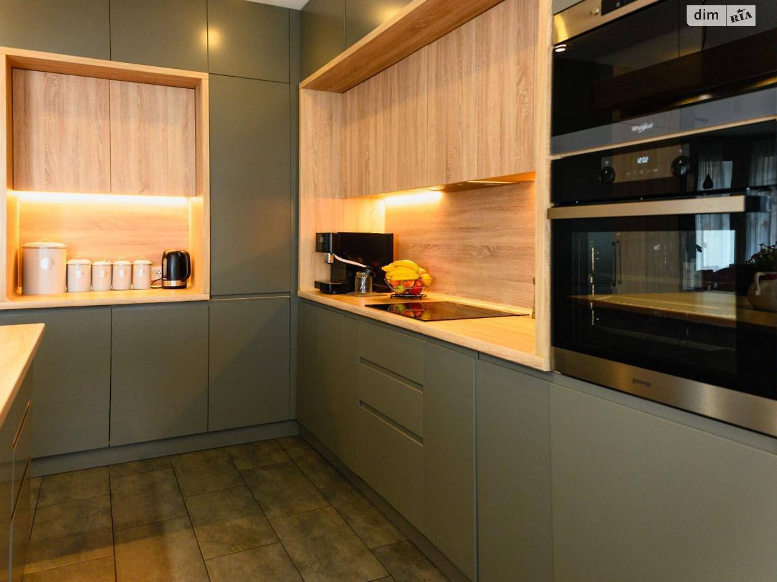 двоповерховий будинок з меблями, 238.7 кв. м, цегла. Продаж у Орлівщині фото 1 двоповерховий будинок з меблями, 238.7 кв. м, цегла. Продаж у Орлівщині фото 1