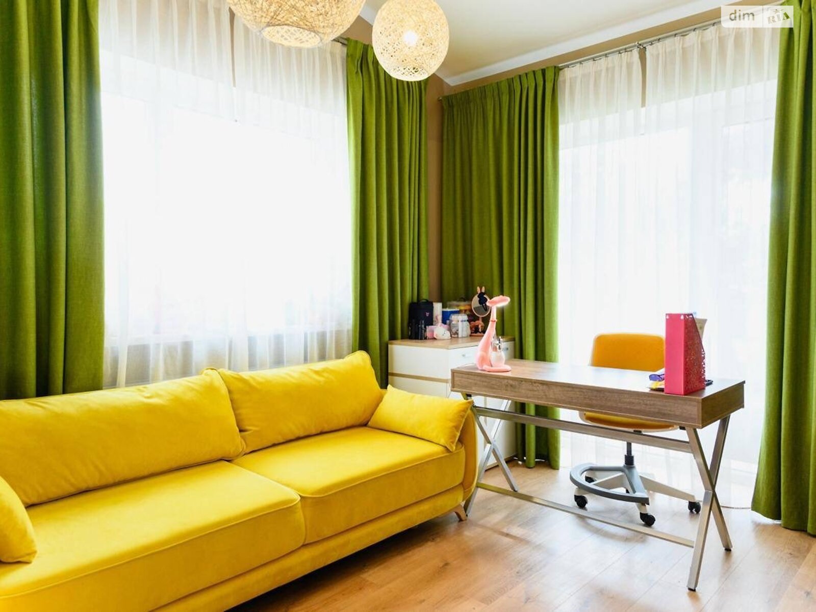 двоповерховий будинок з меблями, 238.7 кв. м, цегла. Продаж у Орлівщині фото 1 двоповерховий будинок з меблями, 238.7 кв. м, цегла. Продаж у Орлівщині фото 1
