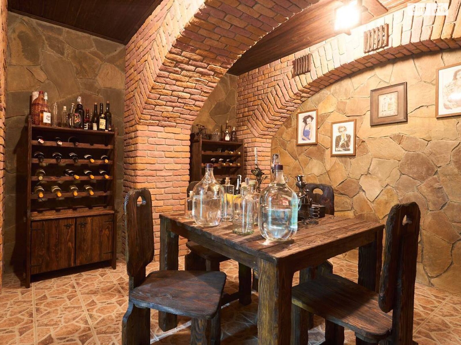 двухэтажный дом с гаражом, 465 кв. м, кирпич. Продажа в Орловщине фото 1 двухэтажный дом с гаражом, 465 кв. м, кирпич. Продажа в Орловщине фото 1