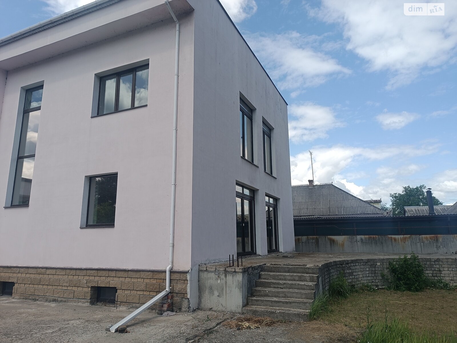 двухэтажный дом с верандой, 200 кв. м, кирпич. Продажа в Орловщине фото 1 двухэтажный дом с верандой, 200 кв. м, кирпич. Продажа в Орловщине фото 1
