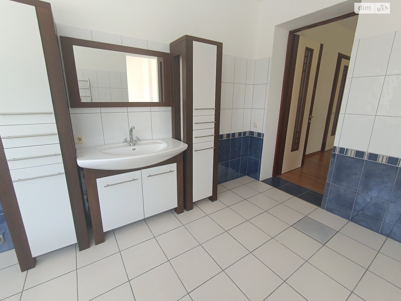 двухэтажный дом с верандой, 200 кв. м, кирпич. Продажа в Орловщине фото 1 двухэтажный дом с верандой, 200 кв. м, кирпич. Продажа в Орловщине фото 1