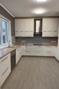 одноэтажный дом с ремонтом, 120 кв. м, кирпич. Продажа в Осещине фото 2