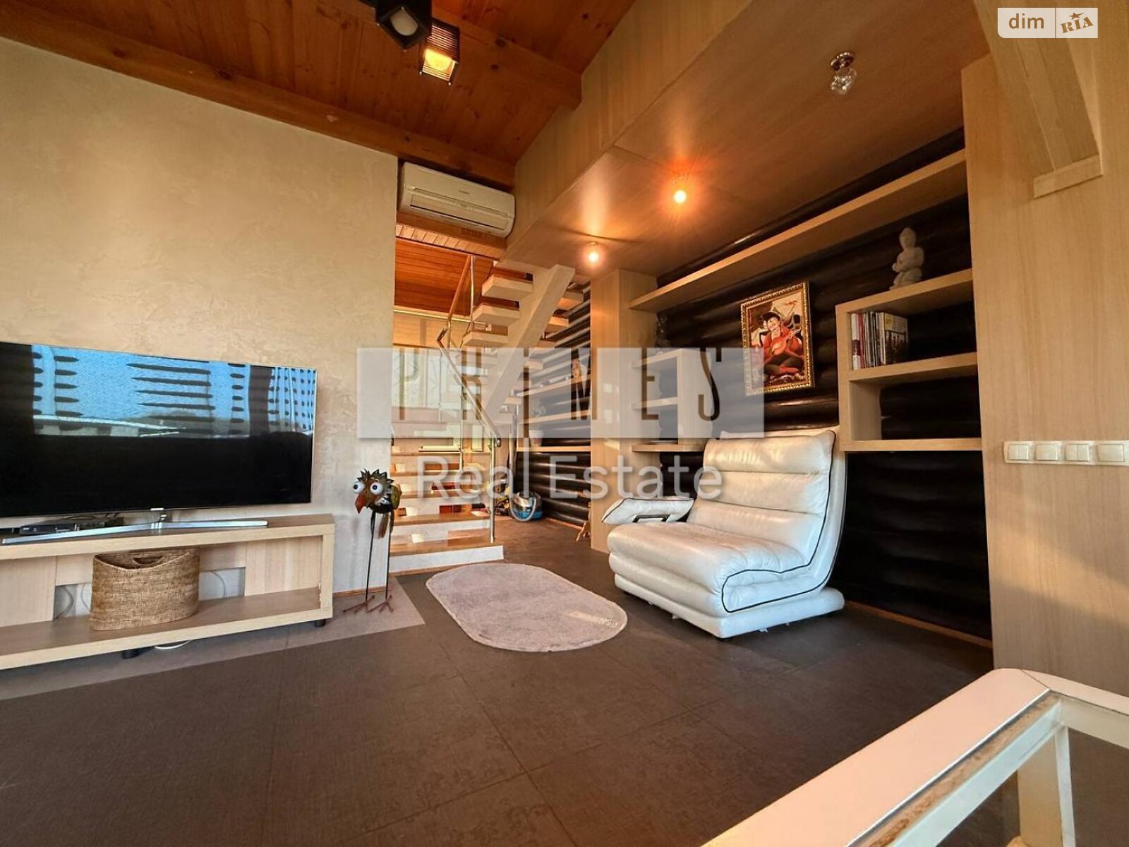 двоповерховий будинок з гаражем, 160 кв. м, цегла. Продаж у Осещині фото 1 двоповерховий будинок з гаражем, 160 кв. м, цегла. Продаж у Осещині фото 1