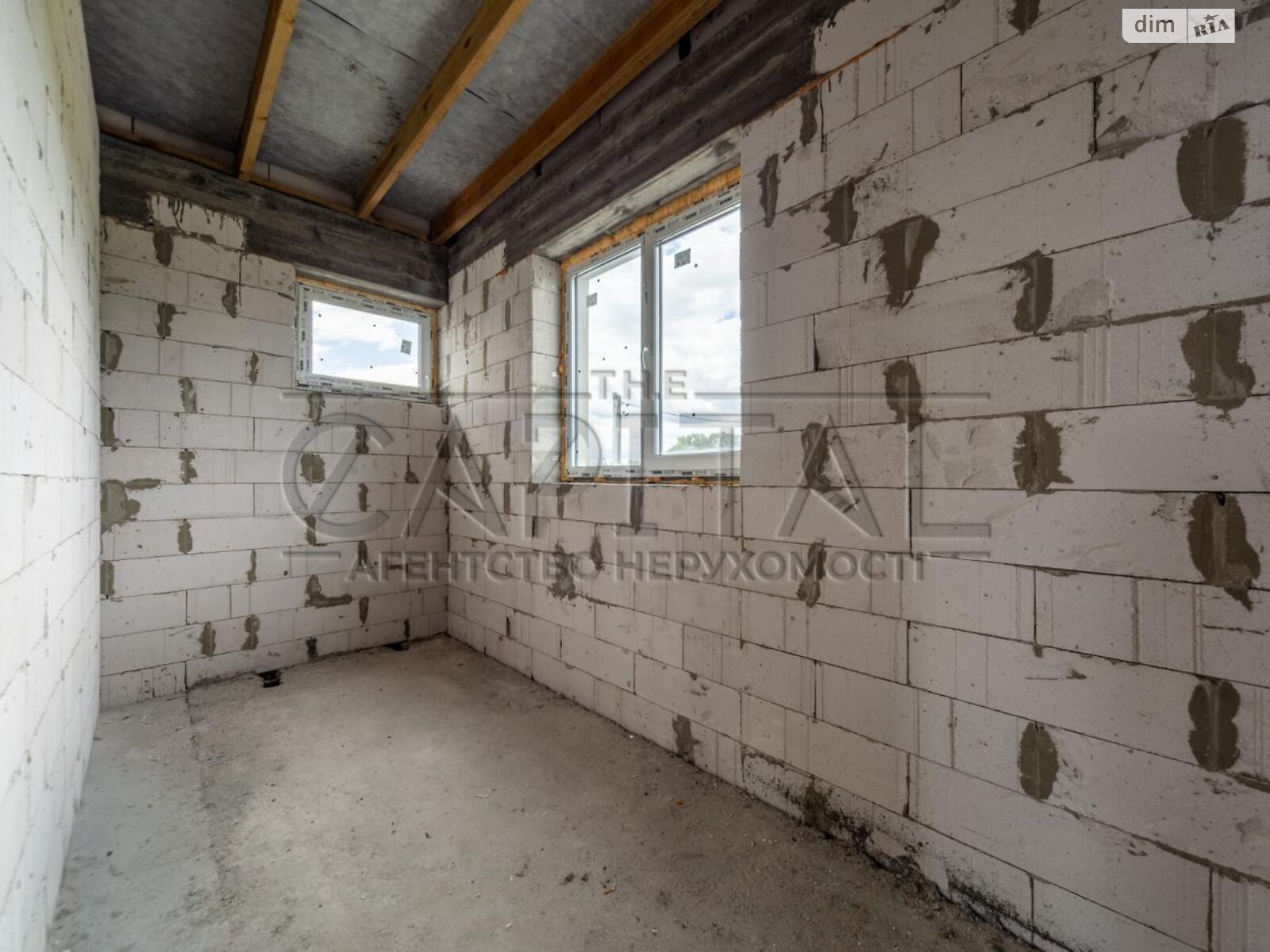 двоповерховий будинок з балконом, 160 кв. м, цегла. Продаж у Осещині фото 1