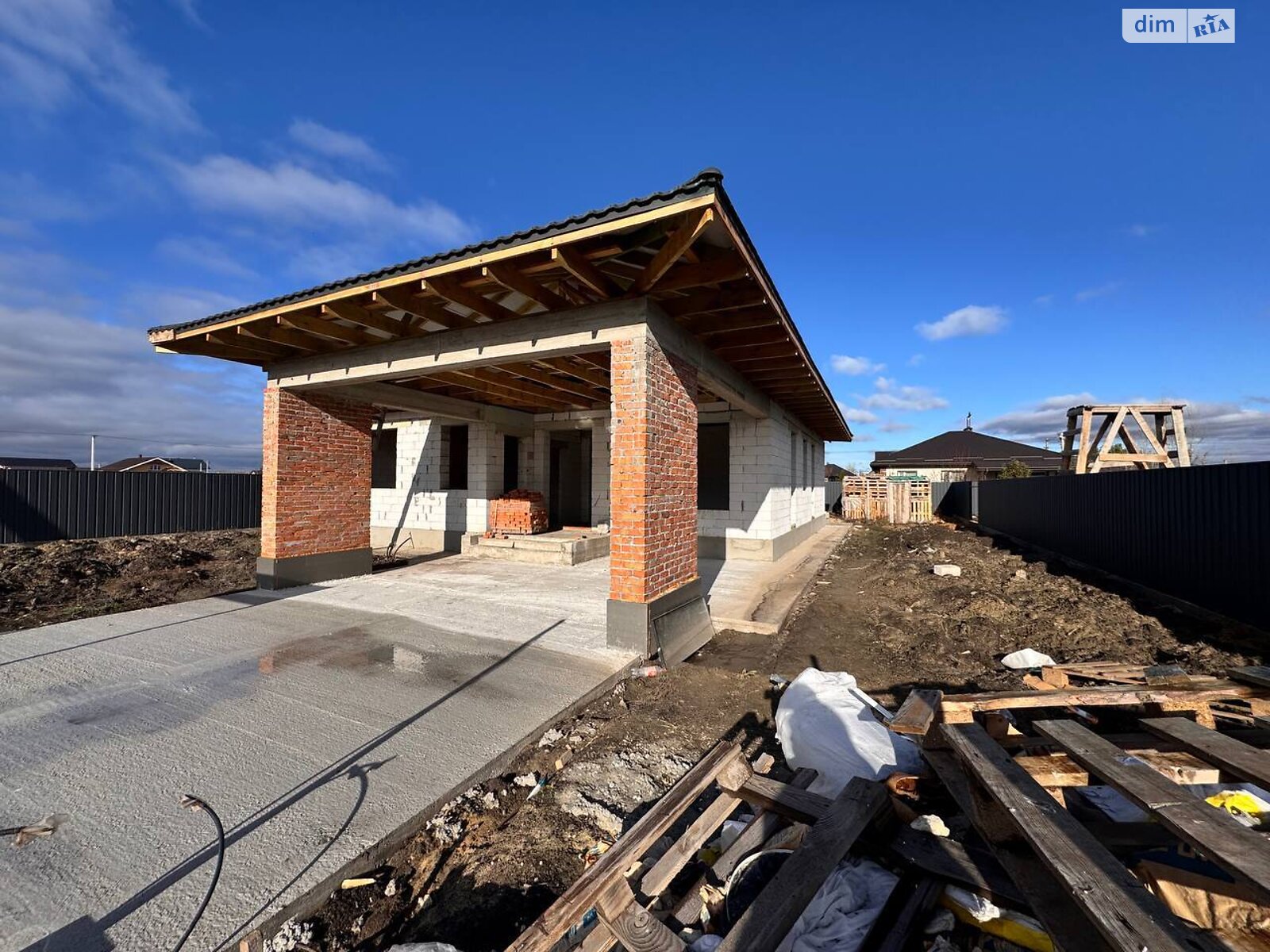 одноповерховий будинок з верандою, 140 кв. м, керамзітобетон. Продаж у Осещині фото 1
