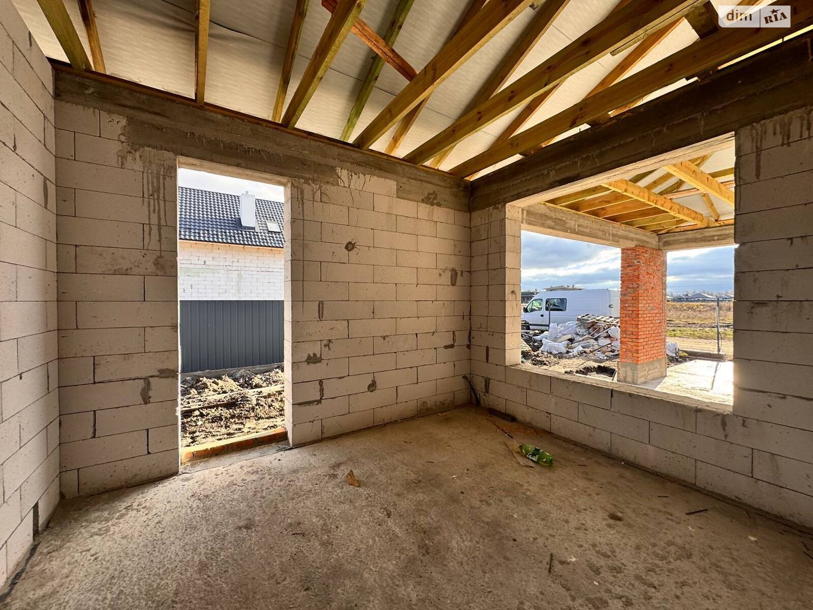 одноповерховий будинок з верандою, 140 кв. м, керамзітобетон. Продаж у Осещині фото 1