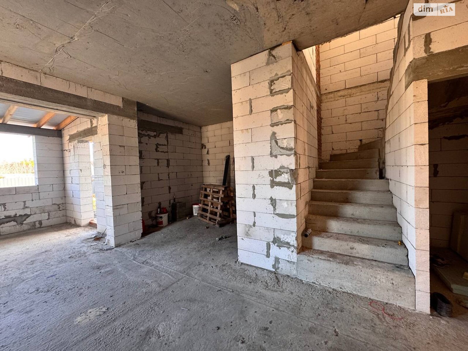 двоповерховий будинок бесідка, 120 кв. м, керамзітобетон. Продаж у Осещині фото 1 двоповерховий будинок бесідка, 120 кв. м, керамзітобетон. Продаж у Осещині фото 1