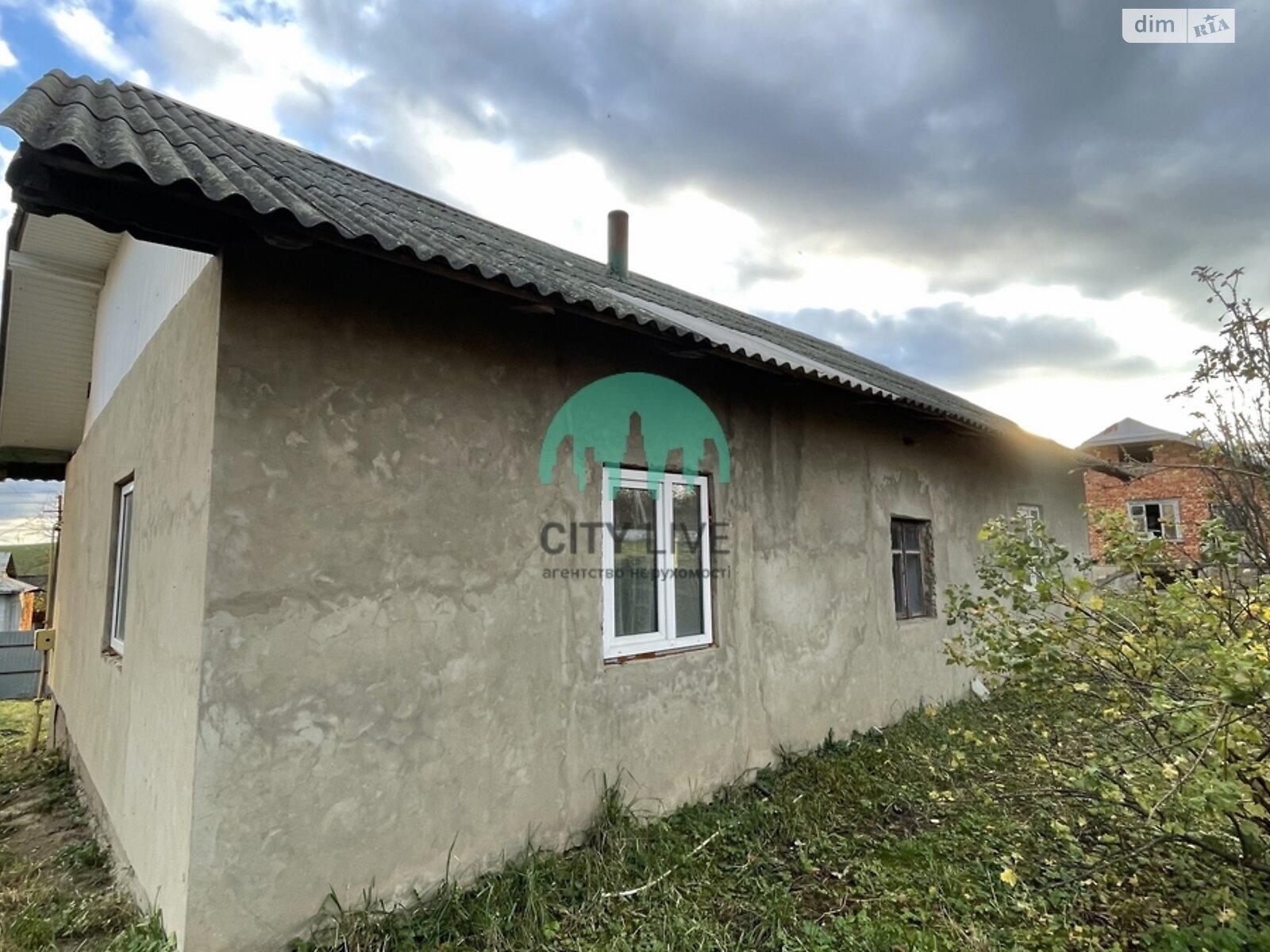 одноэтажный дом, 97 кв. м, кирпич. Продажа в Острине фото 1 одноэтажный дом, 97 кв. м, кирпич. Продажа в Острине фото 1