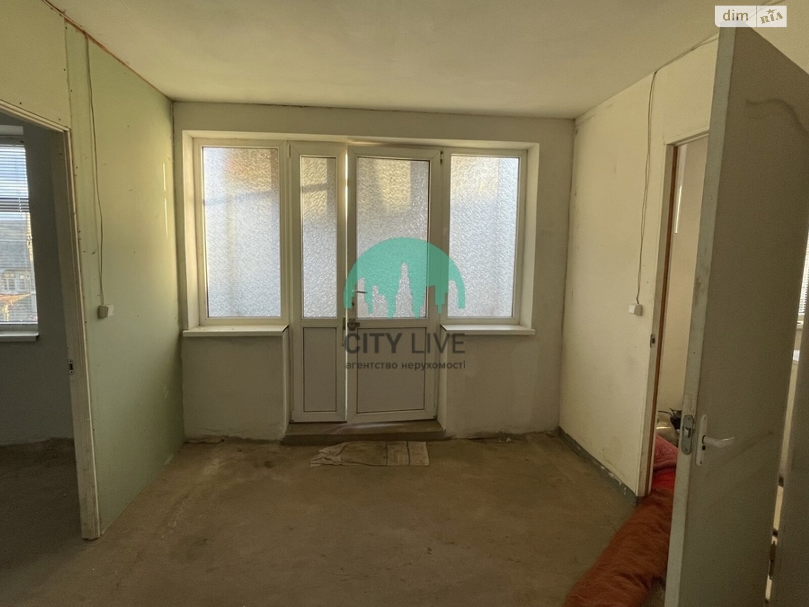 одноэтажный дом, 97 кв. м, кирпич. Продажа в Острине фото 1 одноэтажный дом, 97 кв. м, кирпич. Продажа в Острине фото 1