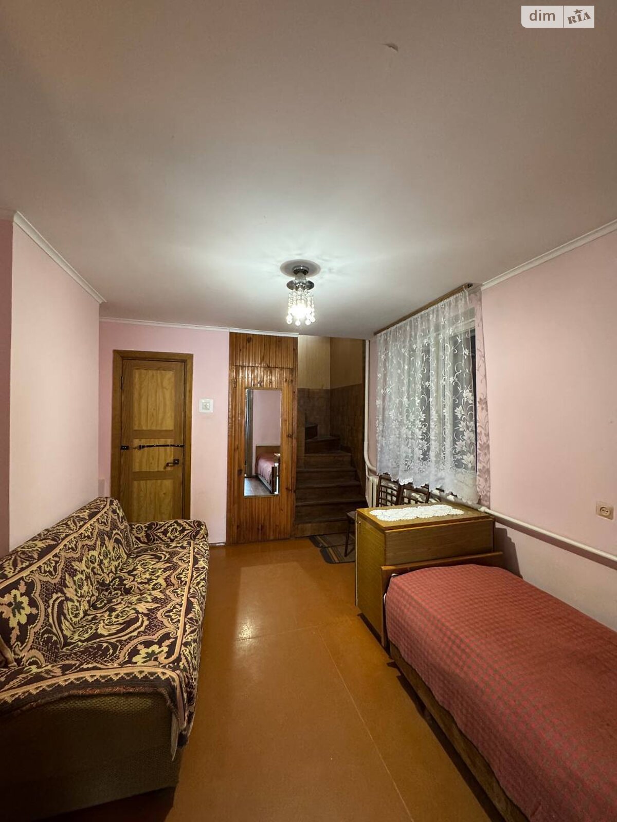 двухэтажный дом с гаражом, 151.3 кв. м, кирпич. Продажа в Остроге фото 1 двухэтажный дом с гаражом, 151.3 кв. м, кирпич. Продажа в Остроге фото 1