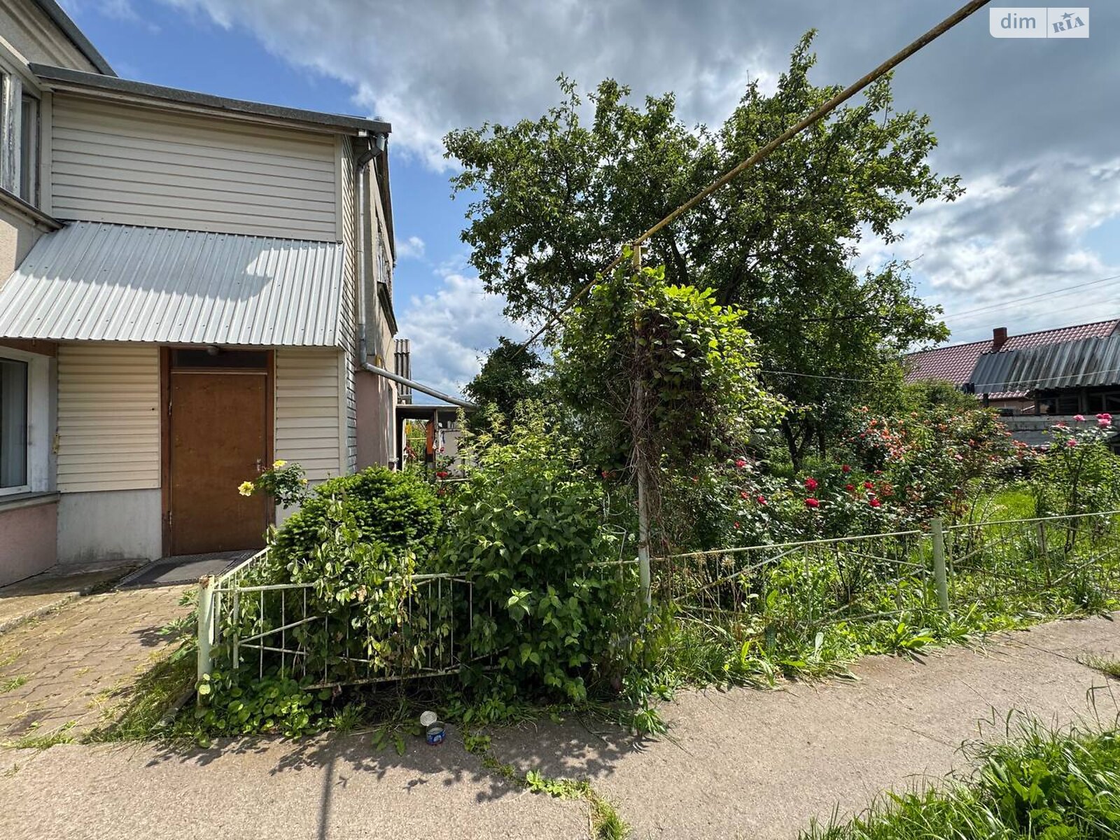 двухэтажный дом с гаражом, 151.3 кв. м, кирпич. Продажа в Остроге фото 1 двухэтажный дом с гаражом, 151.3 кв. м, кирпич. Продажа в Остроге фото 1
