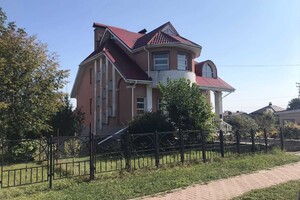 двухэтажный дом с ремонтом, 275 кв. м, кирпич. Продажа в Остроге район Острог фото 2