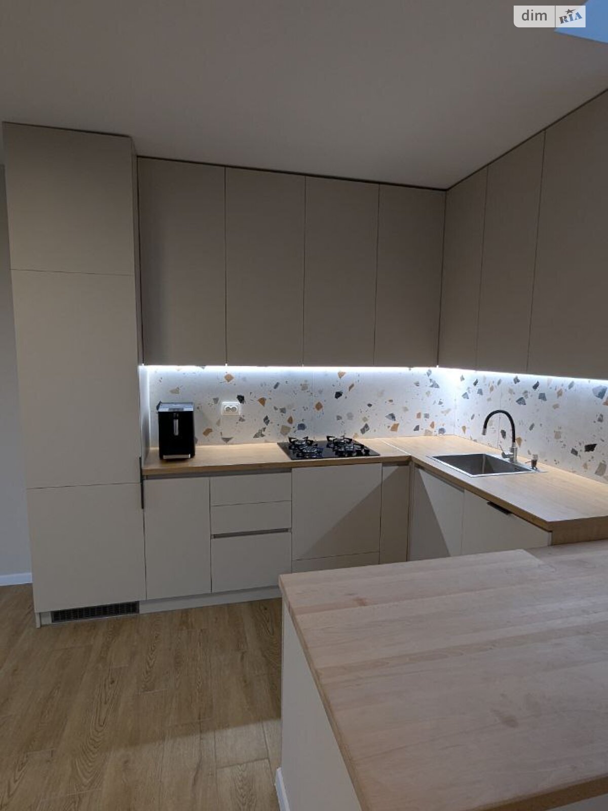 двухэтажный дом с верандой, 90 кв. м, керамический блок. Продажа в Острове фото 1