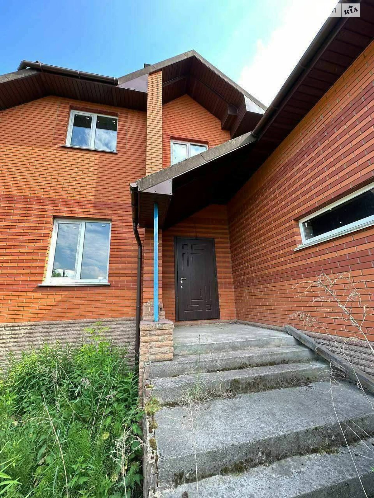двухэтажный дом с гаражом, 353 кв. м, кирпич. Продажа в Осыковом фото 1 двухэтажный дом с гаражом, 353 кв. м, кирпич. Продажа в Осыковом фото 1