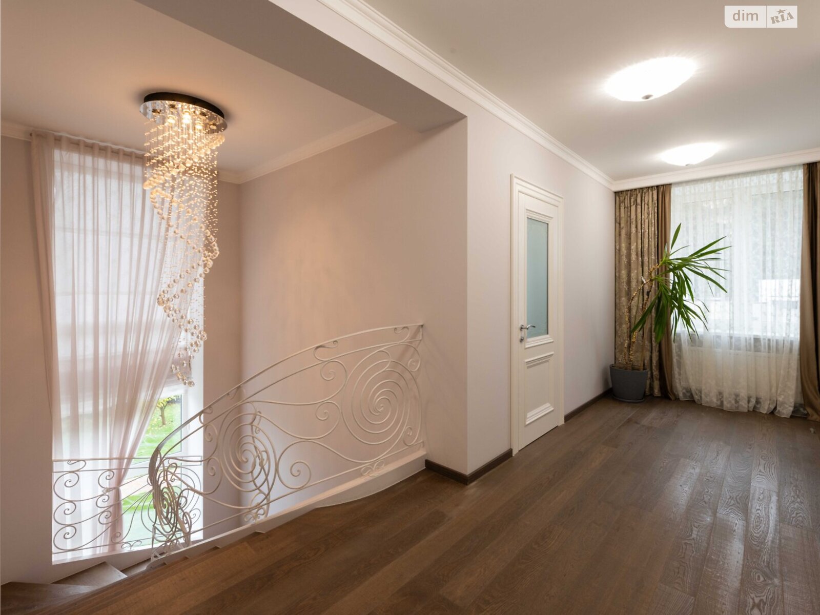 двоповерховий будинок з верандою, 217.1 кв. м, цегла. Продаж у Осикове фото 1