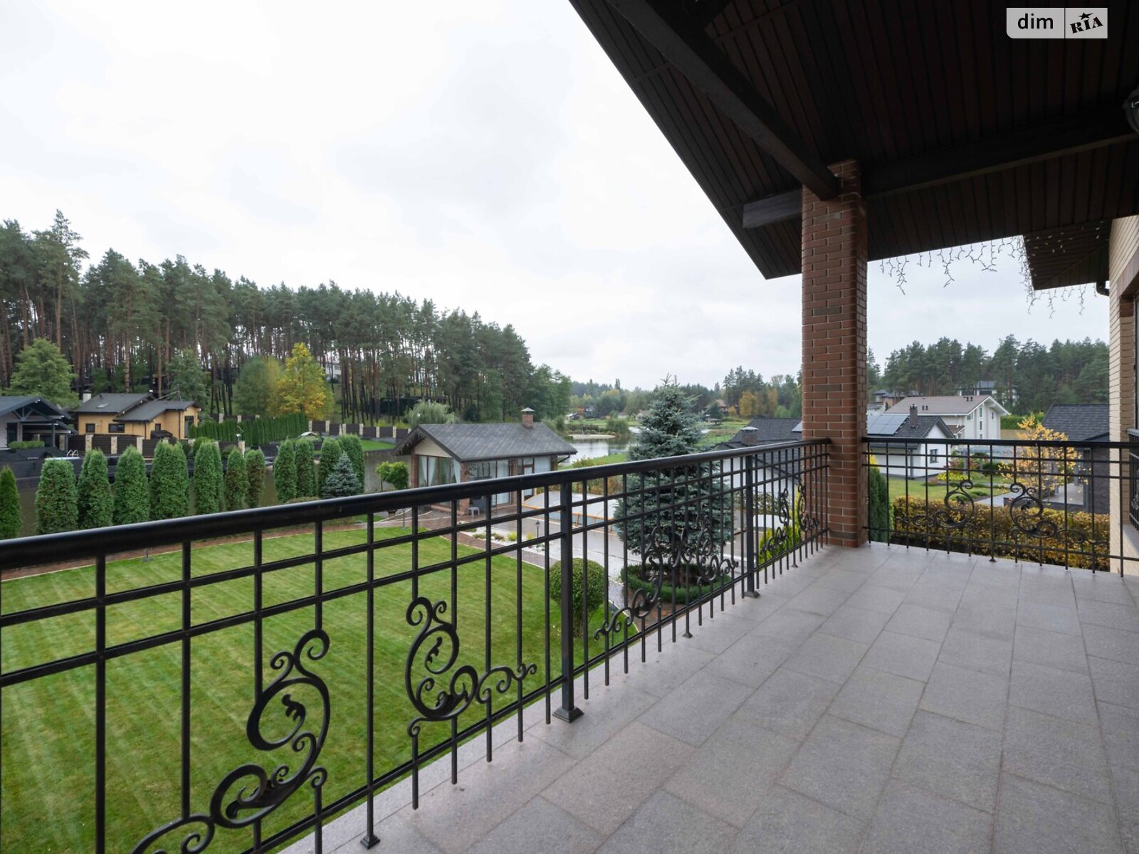 двоповерховий будинок з верандою, 217.1 кв. м, цегла. Продаж у Осикове фото 1